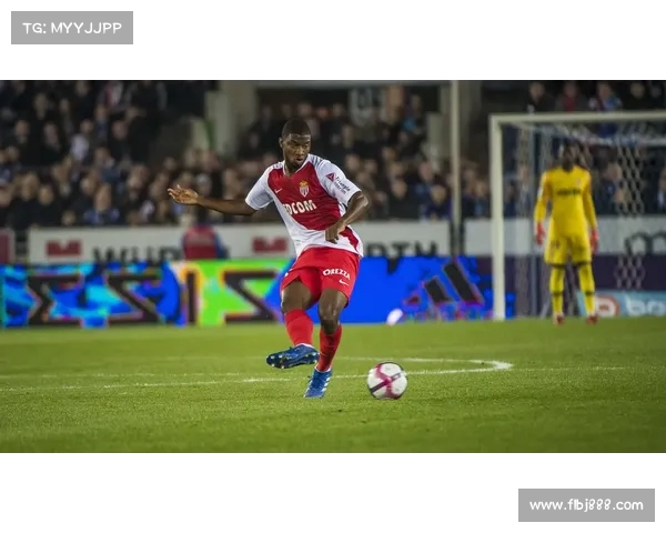 足球后卫球员转会动态分析与未来趋势探讨